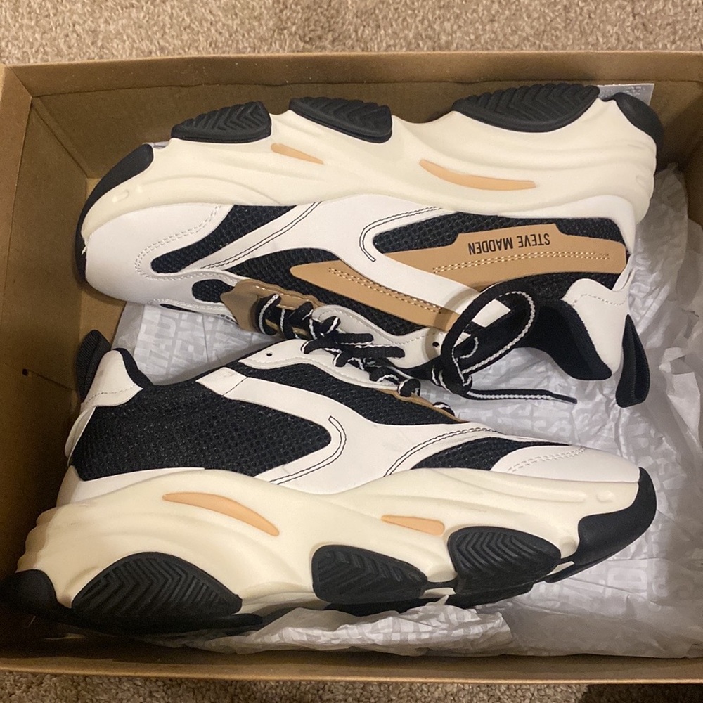 Steve Madden sneakers
